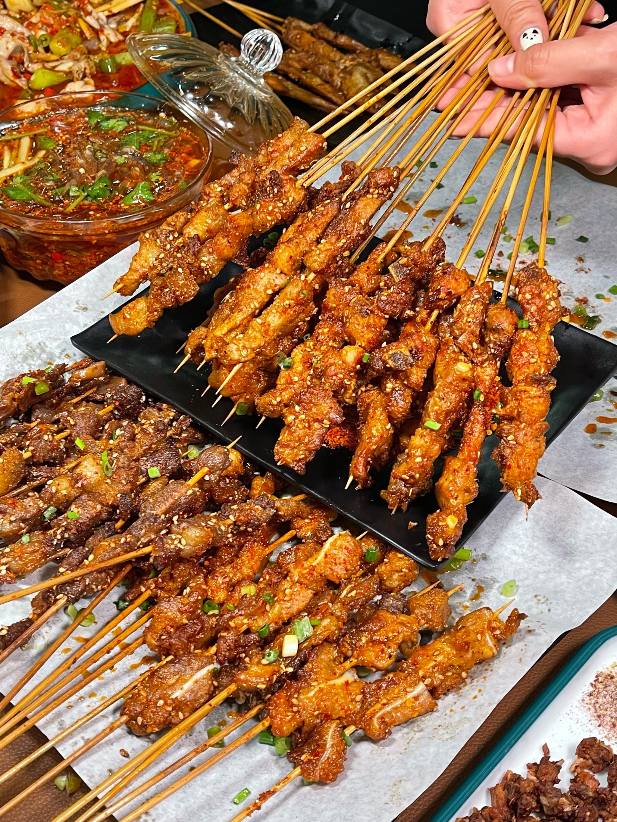 最警惕TES的下路组；成都的羊肉串很好吃(成都羊肉街)