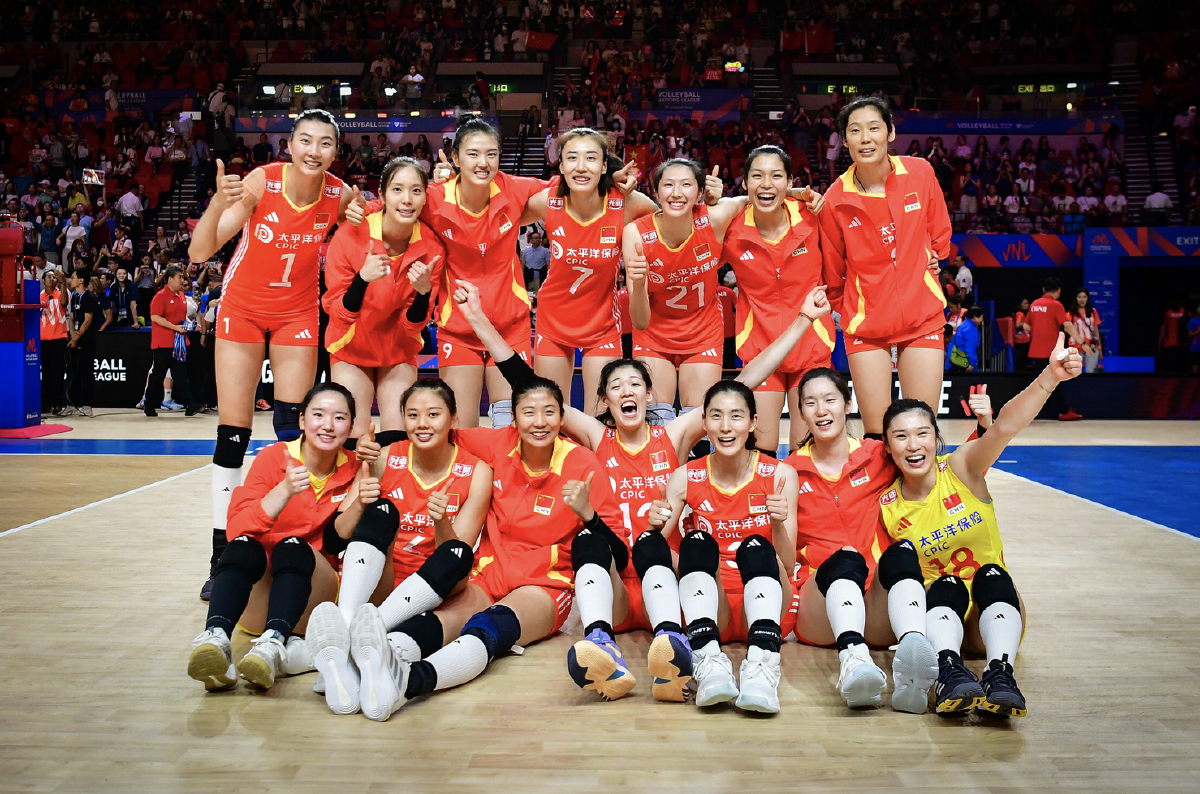 世联赛总决赛：中国女排首战波兰与意大利美国同半区(世界女排联赛中国女排对波兰)