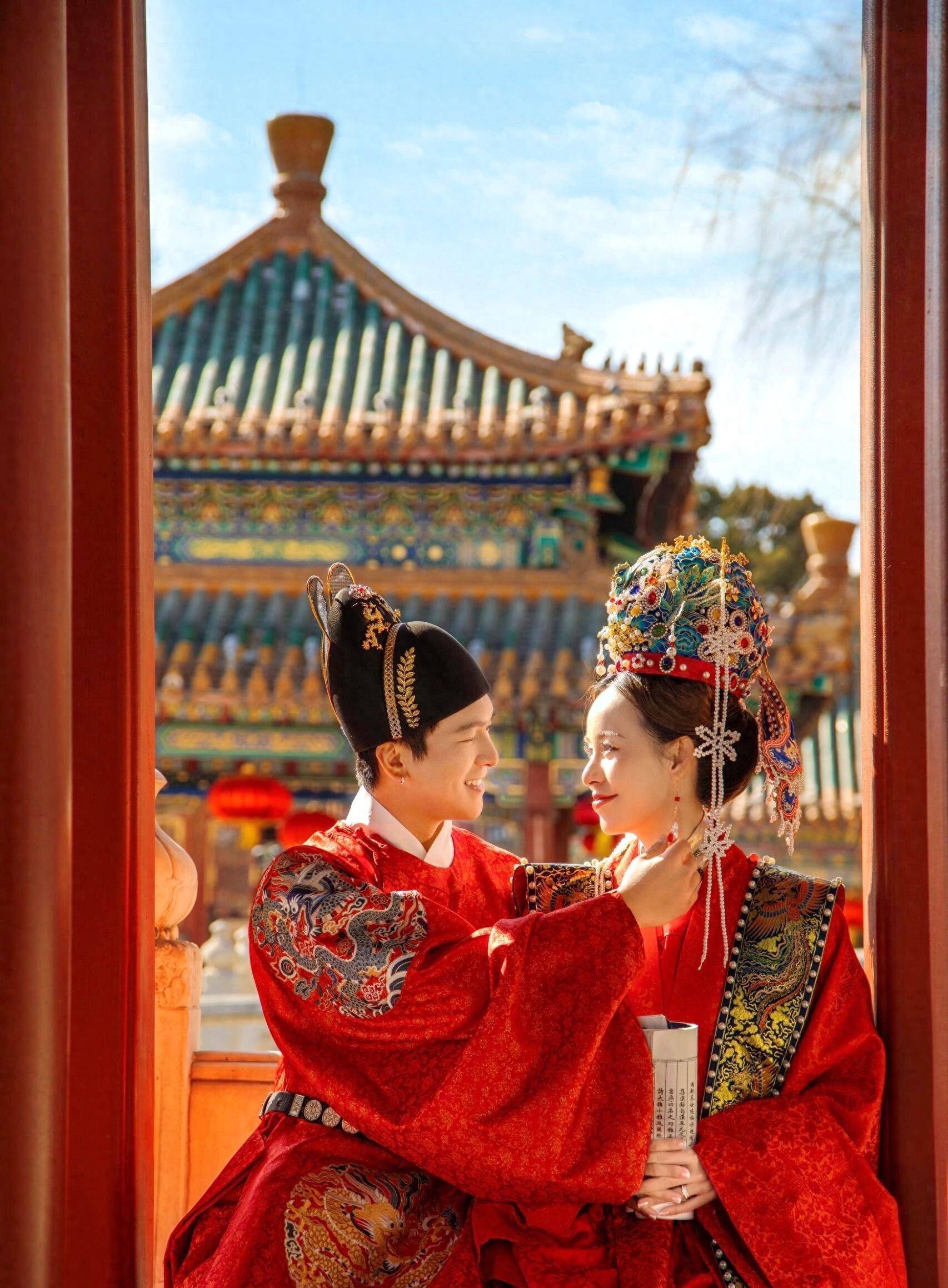 辽宁男篮“硬汉”娶回网球界气质女神！甜蜜求婚现场曝光(辽宁男篮签约第四外援)