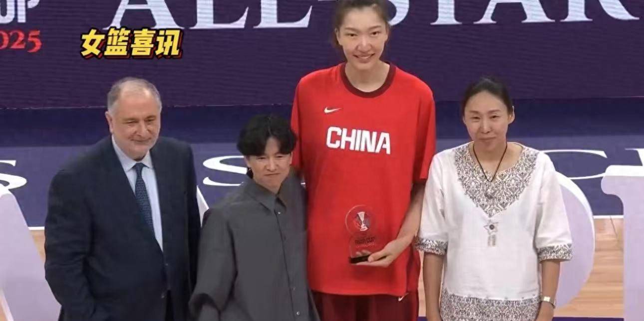 开云体育-女篮亚洲杯最佳阵容：韩旭与田中心入选福勒MVP(女篮亚洲杯队伍)